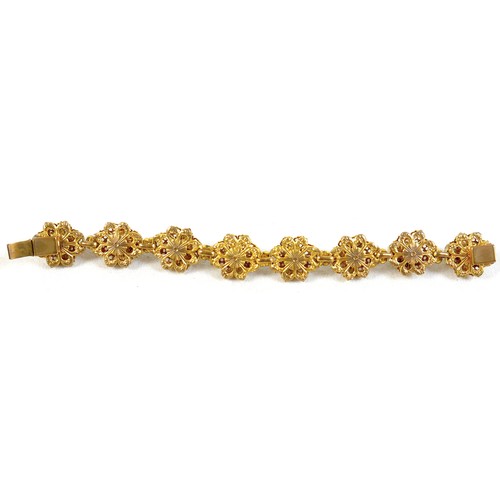 12 - An emerald cut loose ruby 8.92ct wit GIL laboratory card certificate, plus ER enamel pendant on chai... 