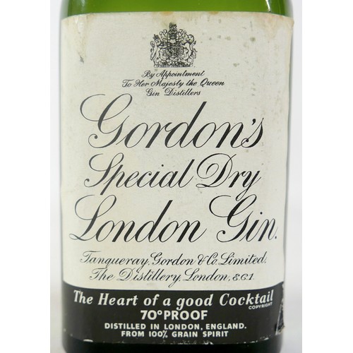 152 - A half bottle of Gordons Special Dry London Gin sprung capsule, 70° proof, circa 1950's bottling lev... 