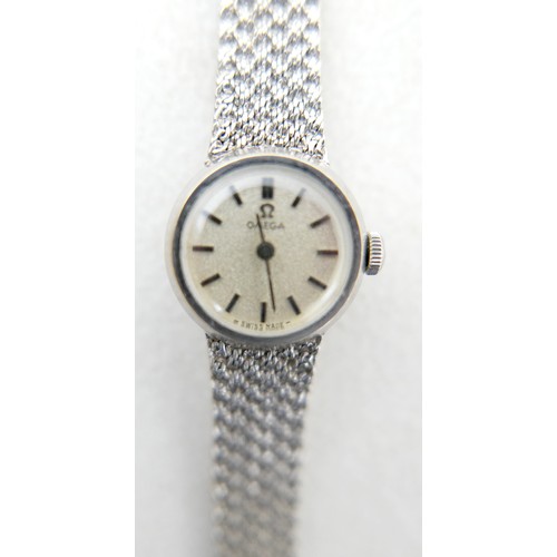 95 - An Omega 9ct white gold ladies bracelet wristwatch manual wind movement no 33647823, ref BM7115678, ... 