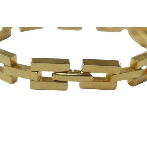2 - An 18k yellow gold bracelet, bar link design, maker RGP, 9.5mm wide, 20cm long, 31.5g.