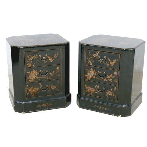 419 - A pair of Chinoiserie decorated bedside chests, late 20th century, each with three drawers, each 50 ... 