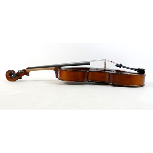 296 - An early 20th century viola, possibly Jerome Thibouville Lamy workshop, unlabelled, one piece back, ... 