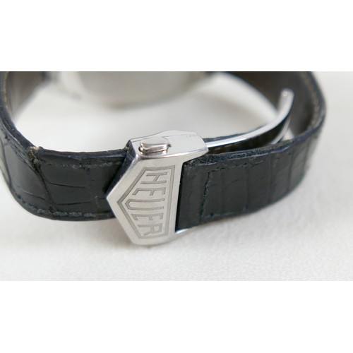 190 - A Heuer Classics stainless steel gentleman's chronograph wristwatch, model CR2111 / HA4541, with cir... 