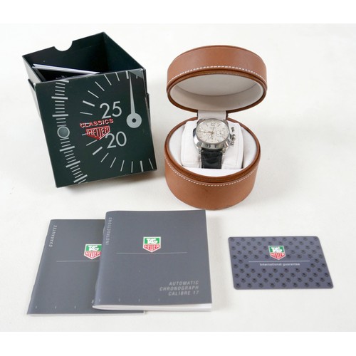 190 - A Heuer Classics stainless steel gentleman's chronograph wristwatch, model CR2111 / HA4541, with cir... 