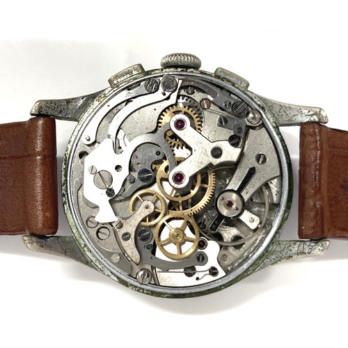 189 - A Breitling chromium plated and stainless steel gentleman's wristwatch, circa 1950s, the silvered di... 