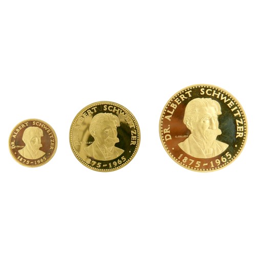 196 - Dr Albert Schweitzer  (1877-1965), set of three gold 22ct Medals, 1965, for Metalimport Ltd, bust th... 