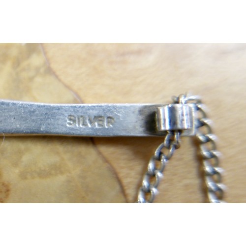 22 - A collection of silver and costume jewellery, approximately 1.0toz of silver, together with a wooden... 