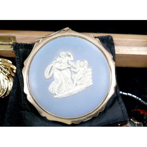 22 - A collection of silver and costume jewellery, approximately 1.0toz of silver, together with a wooden... 