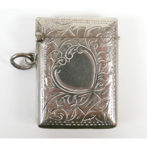 27 - A small group of jewellery, comprising a Victorian 9ct rose gold panel ring, with applied initials, ... 