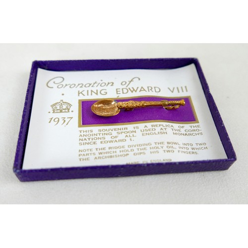 29 - A collection of costume jewellery and some silver, including a silver ingot pendant necklace, 1.2toz... 