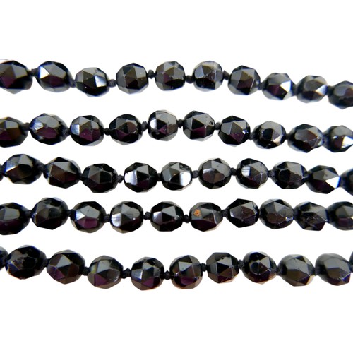 36 - A jet belcher chain 132cm by 8mm.