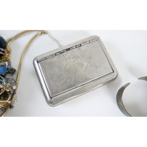 37 - A collection of mixed silver jewellery, approx 2.8 toz, together with a collection of assorted costu... 