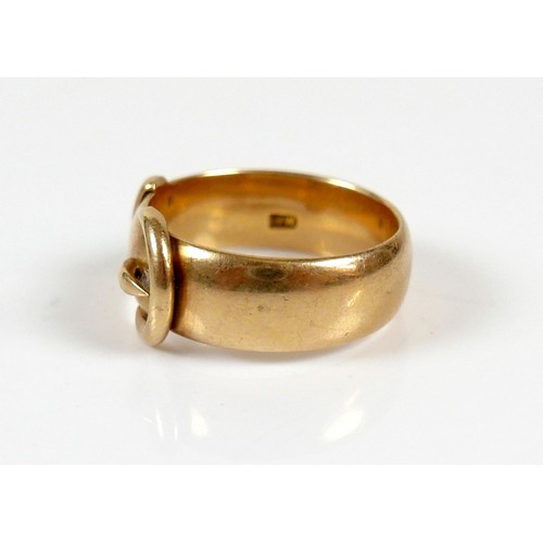 10 - A Victorian 18ct yellow gold ring, in the form of a belt, 10.5mm wide, size S, 11.4g.