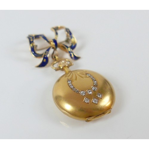 100 - An early 20th century Zenith 14k yellow gold cased lady's full hunter pocket watch, the front of the... 