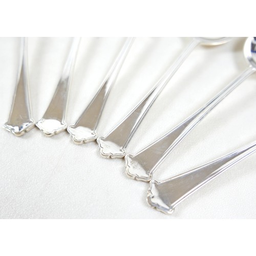 219 - An Elizabeth II silver suite of cutlery, by Elkington & Co, comprising four tablespoons, 21.7cm long... 