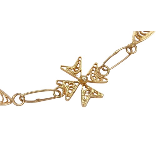 43 - A 9ct gold filigree bracelet, with Maltese cross shaped links, 20cm long, 3.4g.