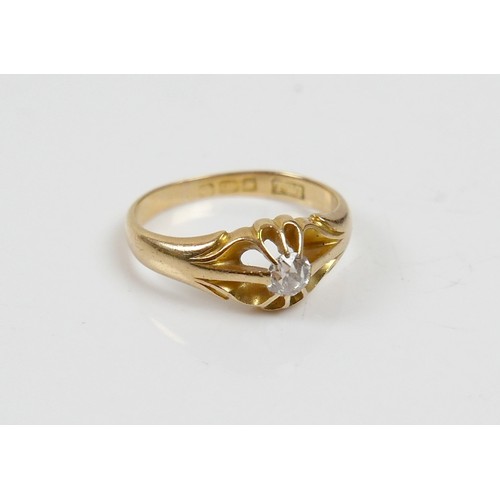 58 - An 18ct yellow gold single stone diamond ring approximately 0.15ct, size N, 4.3g.