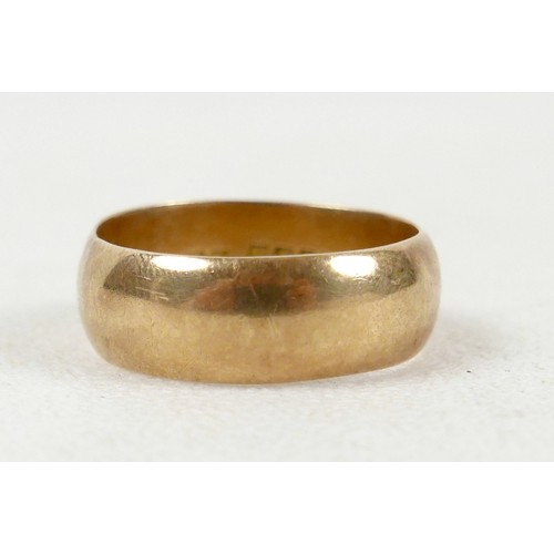 10 - A George V 18ct yellow gold gentleman's wedding band, possibly Louis Symelman, London 1918, size Y, ... 