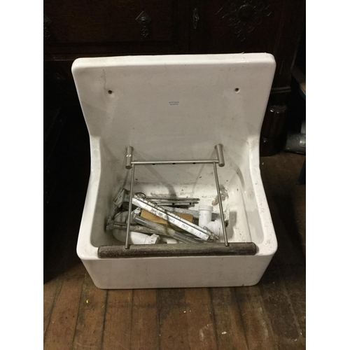 18 - vintage sink