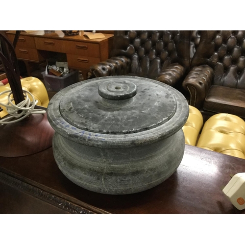 211 - stone pot