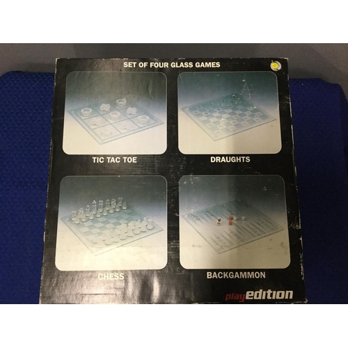 235 - glass 4 game set