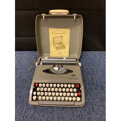 100 - Vintage Smith Corona Corsair Typewriter (slight damage to case, see pics)