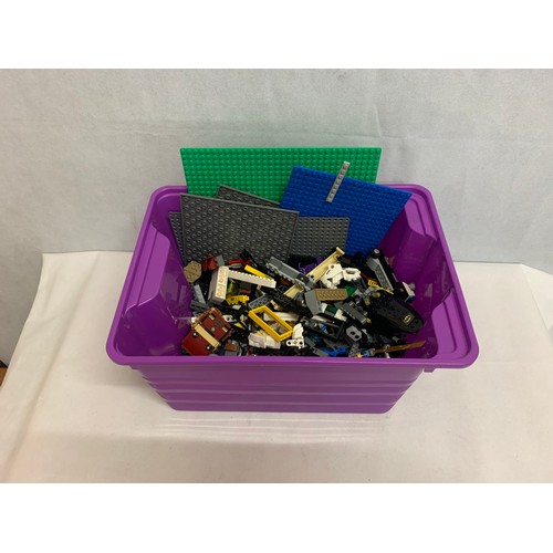 324 - Box of Lego