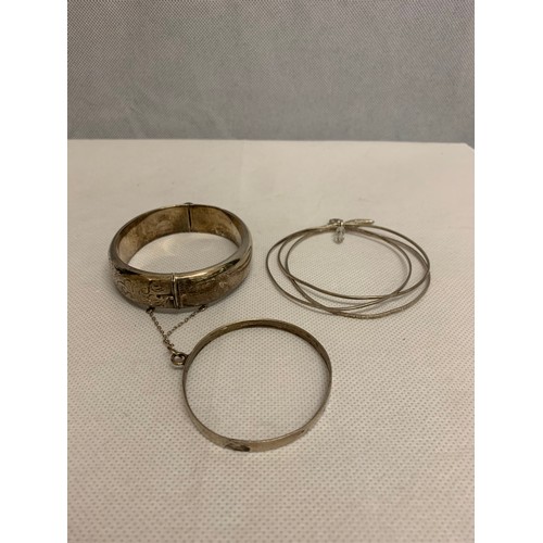 305c - 3 silver bangles.