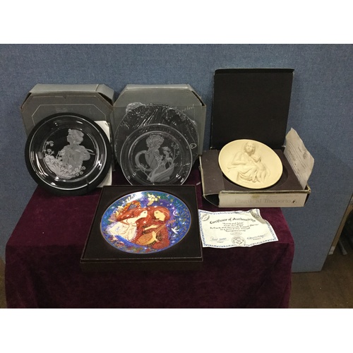 453 - 4 boxed decorative plates including 2 crystal plates etc.