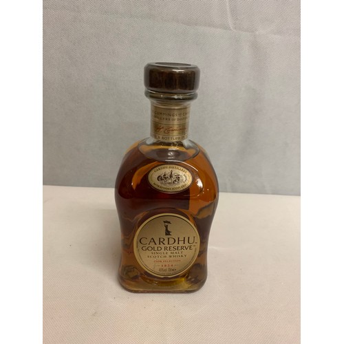 299c - Bottle of Cardhu gold reserve malt whisky.