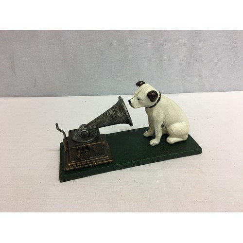 85 - Cast iron HMV dog and gramophone.