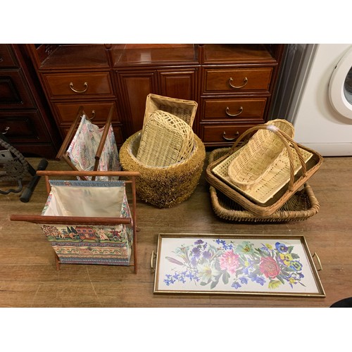 128 - Selection of wicker baskets, tray and magazine racks.