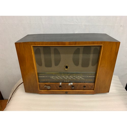 174 - Vintage Fen Man II Valve radio