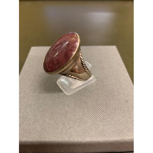 373 - large silver ring with dark pink agate stone