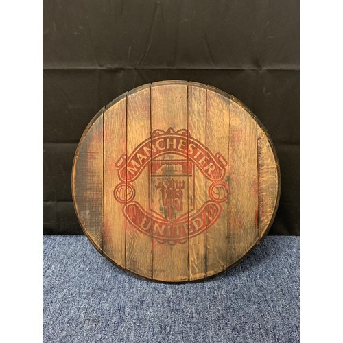 377 - Manchester United barrel lid.