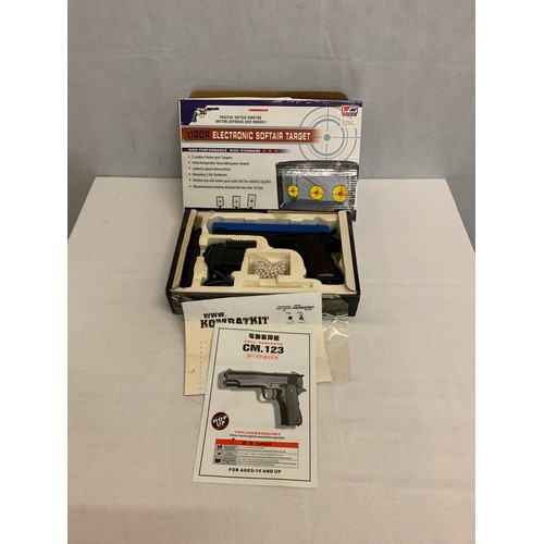 432 - Boxed CM.123 airsoft electric gun with electronic softair target.