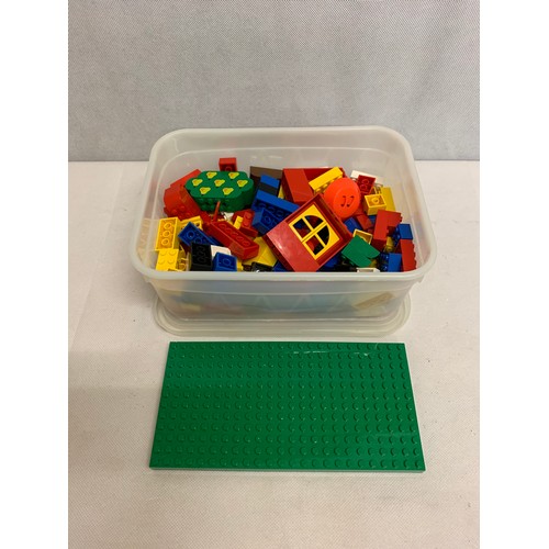 528 - box of lego