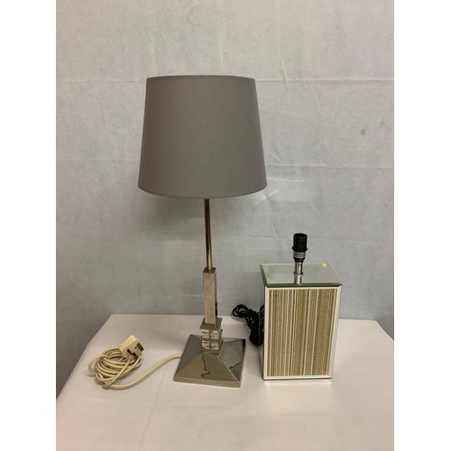 538 - 2 modern table lamps.