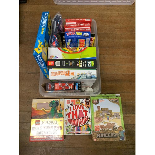 543 - box of games etc