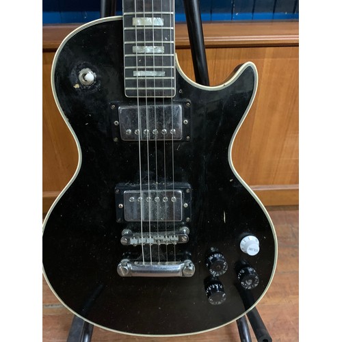 6 - Hondo II Les Paul style electric guitar