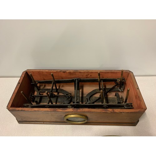 83 - Set of vintage brass Avery weights and scales.