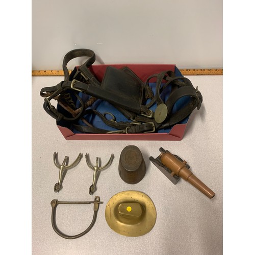 597 - Selection of misc to include brass cowboy hat, canon and horse items etc.