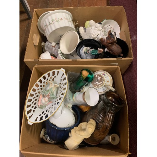 604 - 2 x boxes of mixed collectables/ceramics.