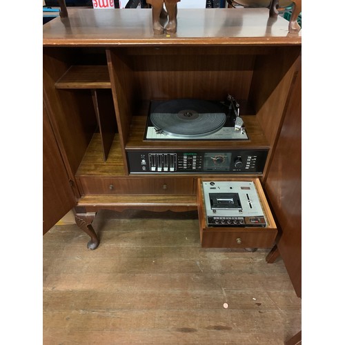 618 - Dynatron record player in wooden cabinet with 4 matching speakers.