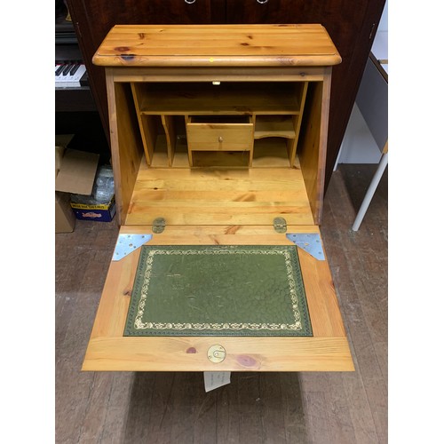 418 - Small 3 drawer solid pine writing bureau.
101cm h x 47cm l x 43cm d