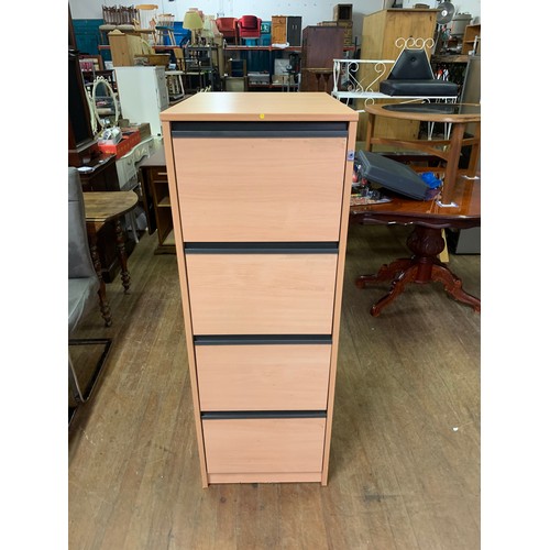 571 - 4 drawer filing cabinet.