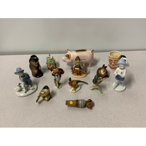 605 - Selection of collectables to include Hummel figure and Toby jugs etc.