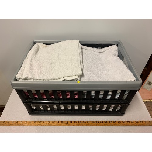 608 - basket of towels.