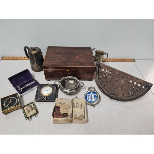 321 - Selection of collectables to include travel clock, RAC badge and plated ware etc.