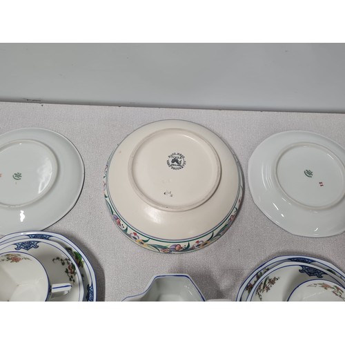 551 - Selection of vintage dinner ware along with Poole bowl.